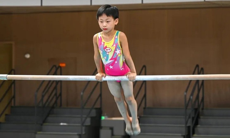 2025 赛季：大联盟球场全面禁止在看台使用高分贝扩音器，旨在回归棒球纯粹声音