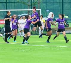 扣爽了！洛夫顿半场4中3得到9分4篮板3助攻